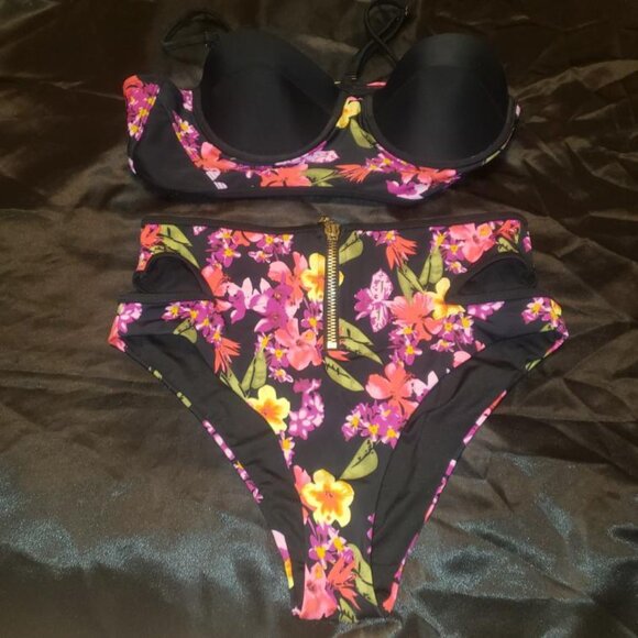 Black and floral design 2 pc bikni - Picture 1 of 3